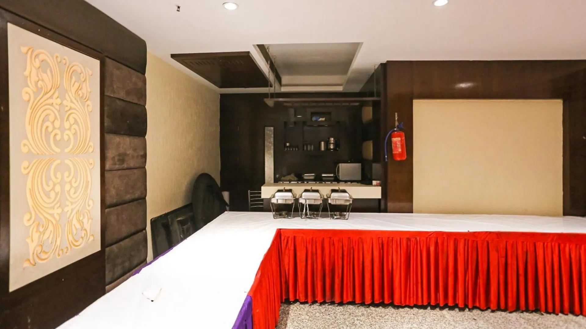 Hotel Silky Palace Near Igi Airportt New Delhi