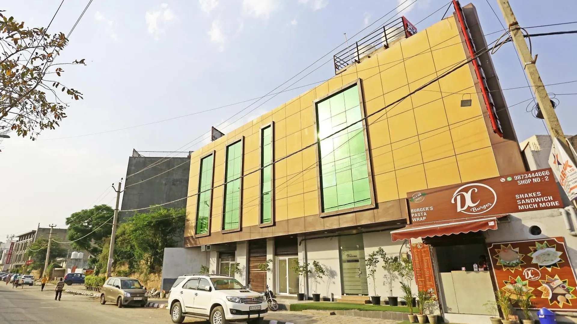 Hotel Silky Palace Near Igi Airportt New Delhi 3*,  India