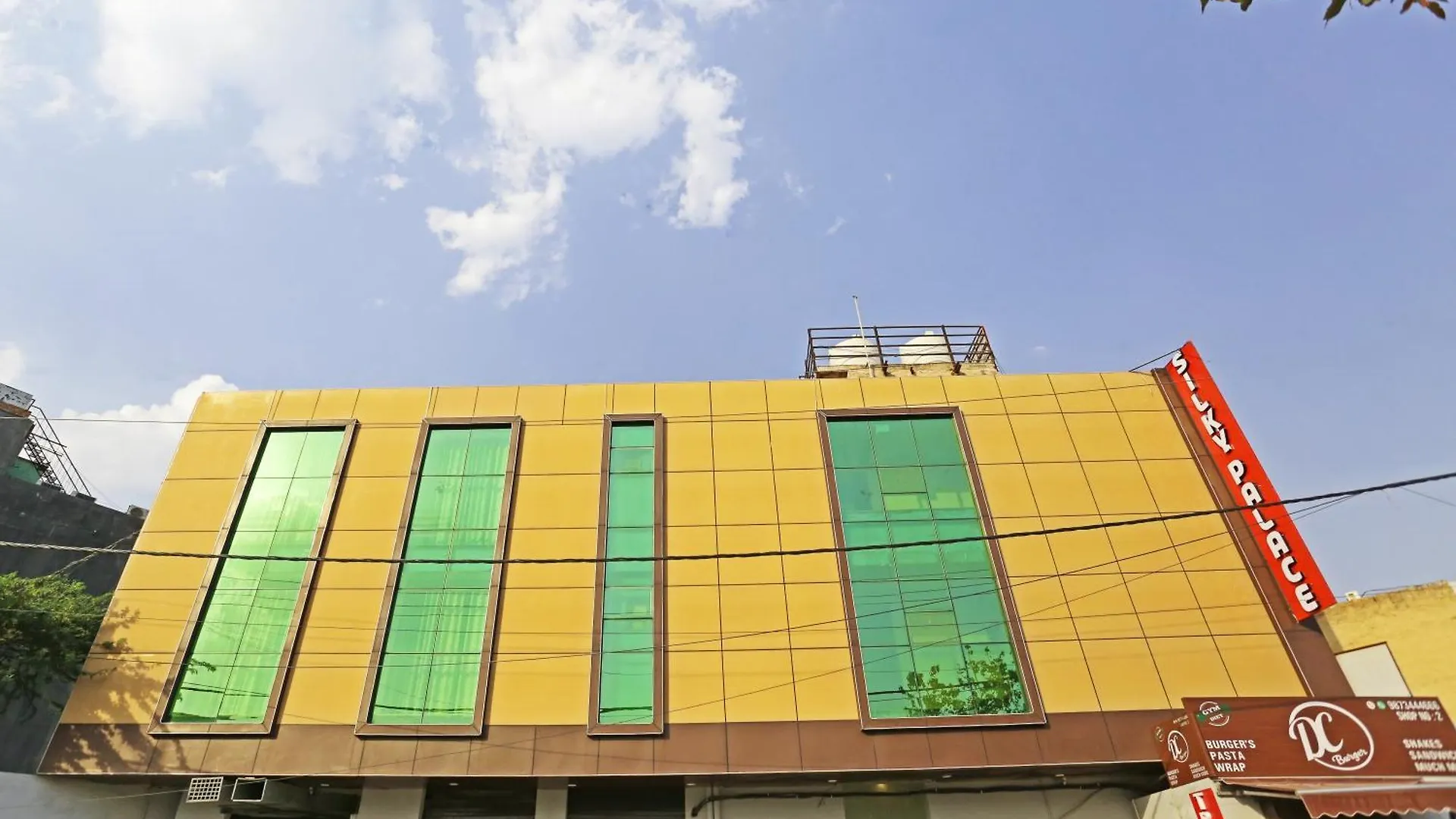 Hotel Silky Palace Near Igi Airportt New Delhi